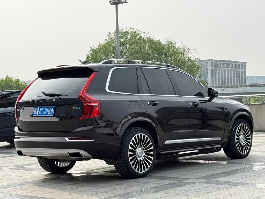 Volvo XC90 2016 — фото 18