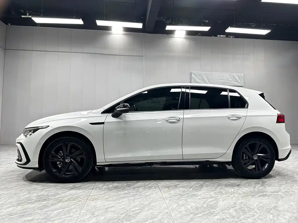 Volkswagen Golf 2022