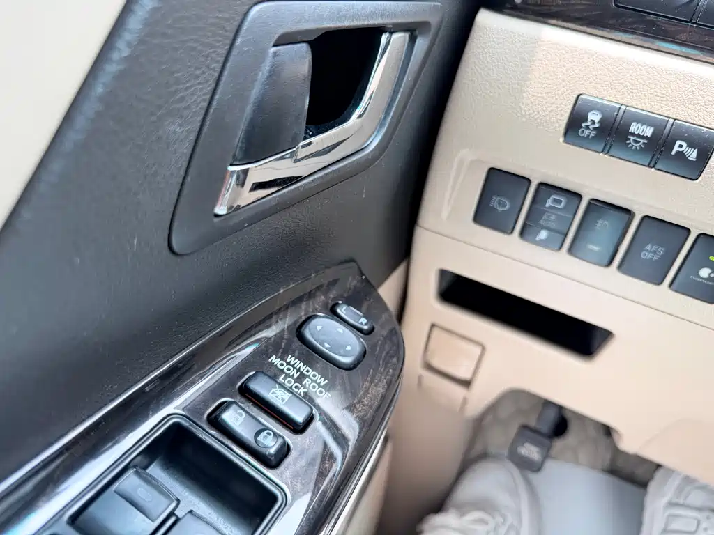Toyota Alphard 2015 — фото 18