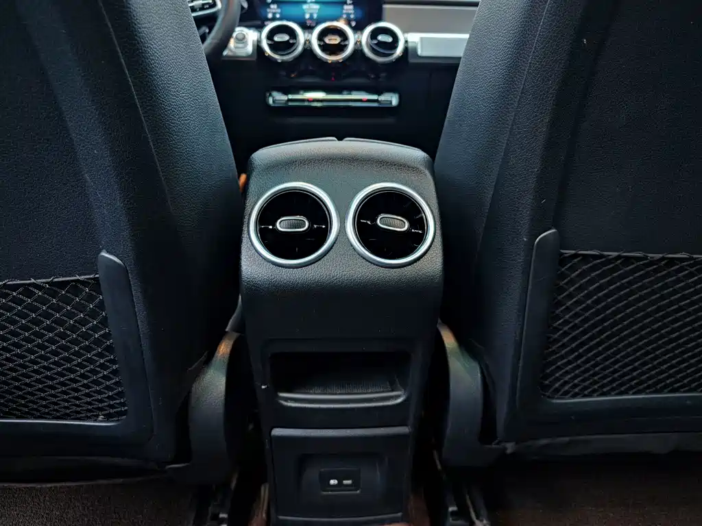 Mercedes-Benz GLB 2020 — фото 12
