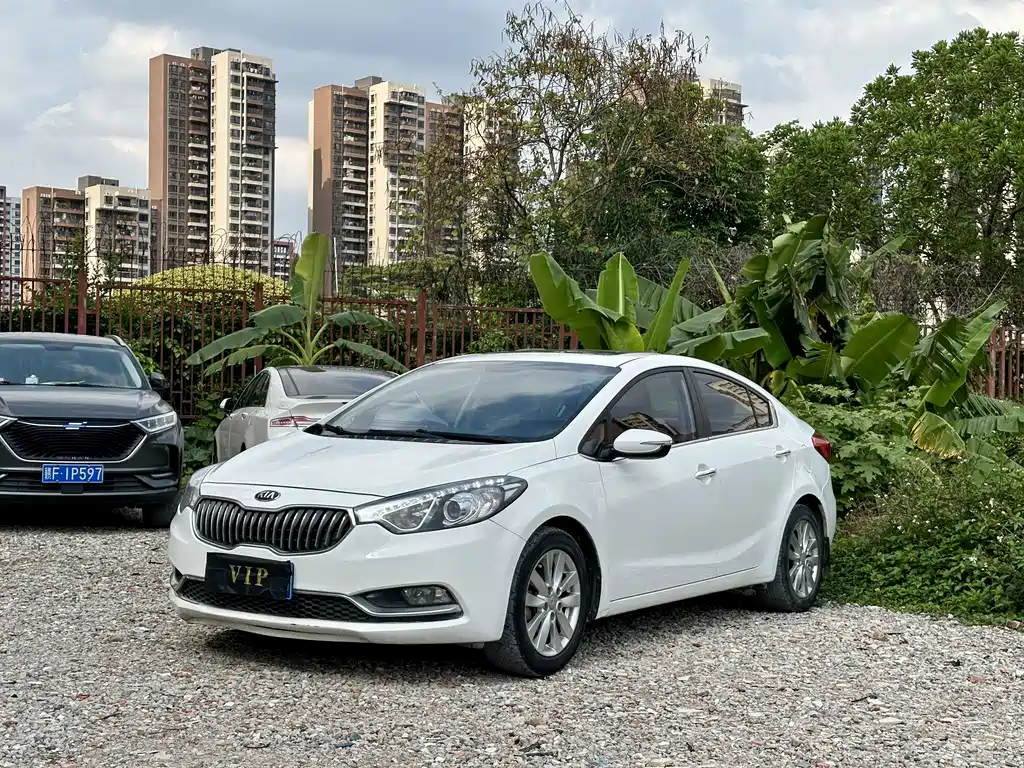 Kia K3 2015 — фото 1