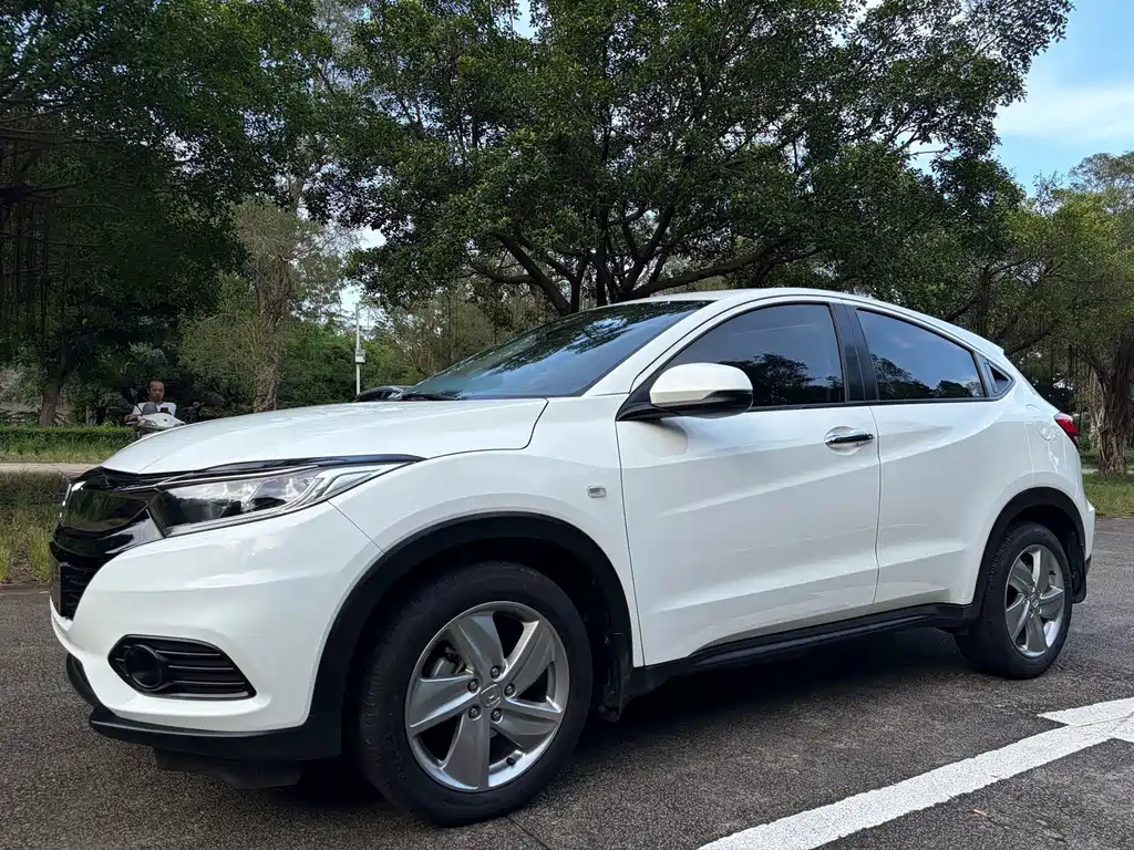 Honda Vezel 2021 — фото 1