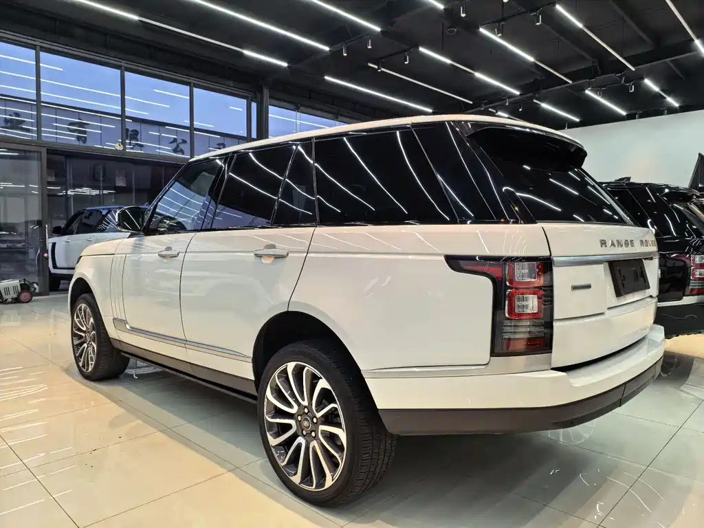 Land Rover Range Rover 2017 — фото 2