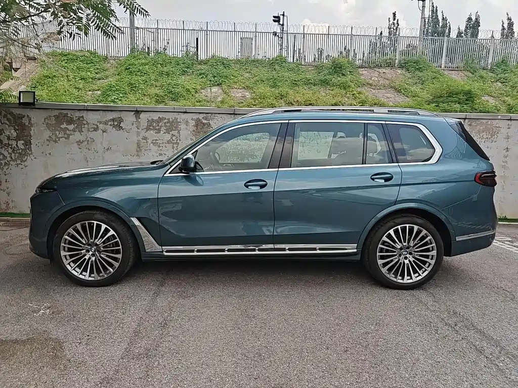 BMW X7 2023 — фото 3