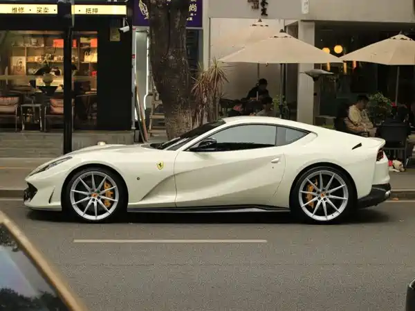 Ferrari 812 2019