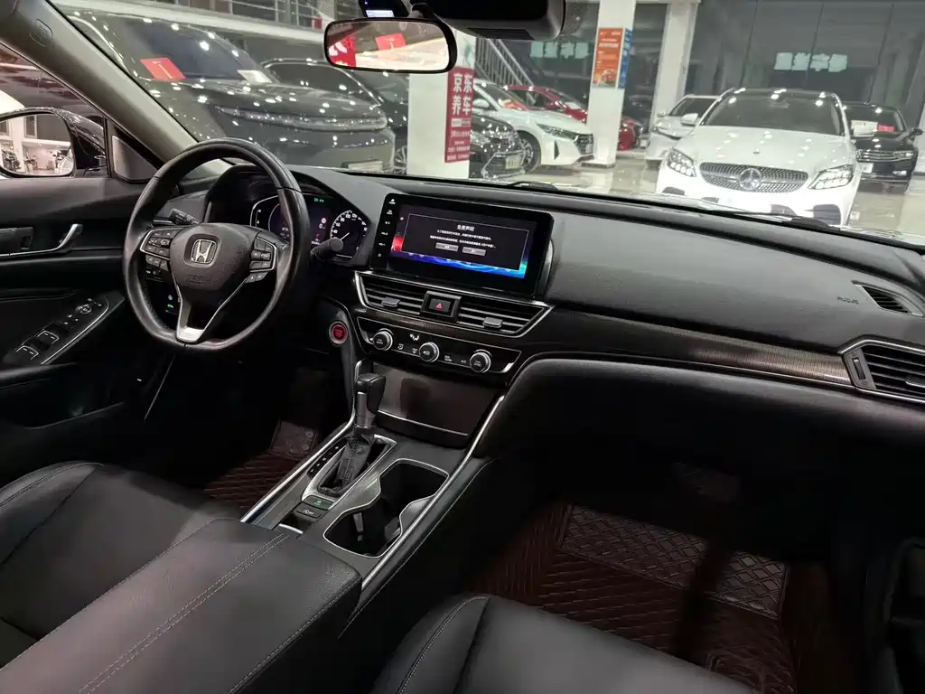Honda Accord 2022 — фото 12