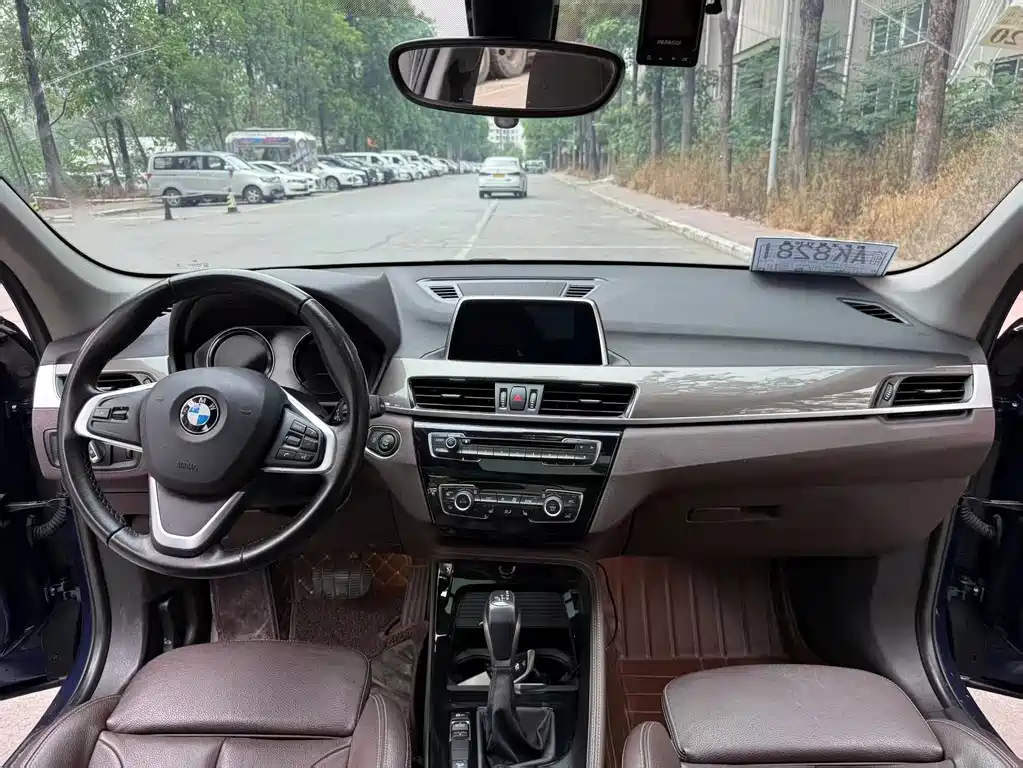 BMW X1 2018 — фото 3