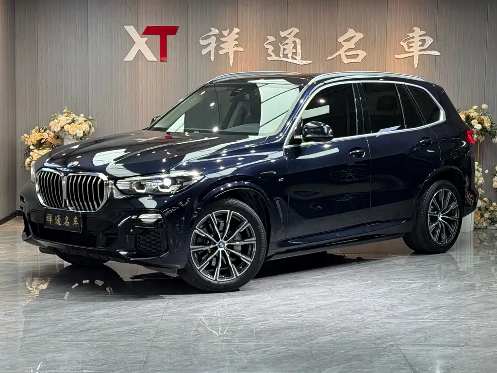 BMW X5 2021 — фото 1