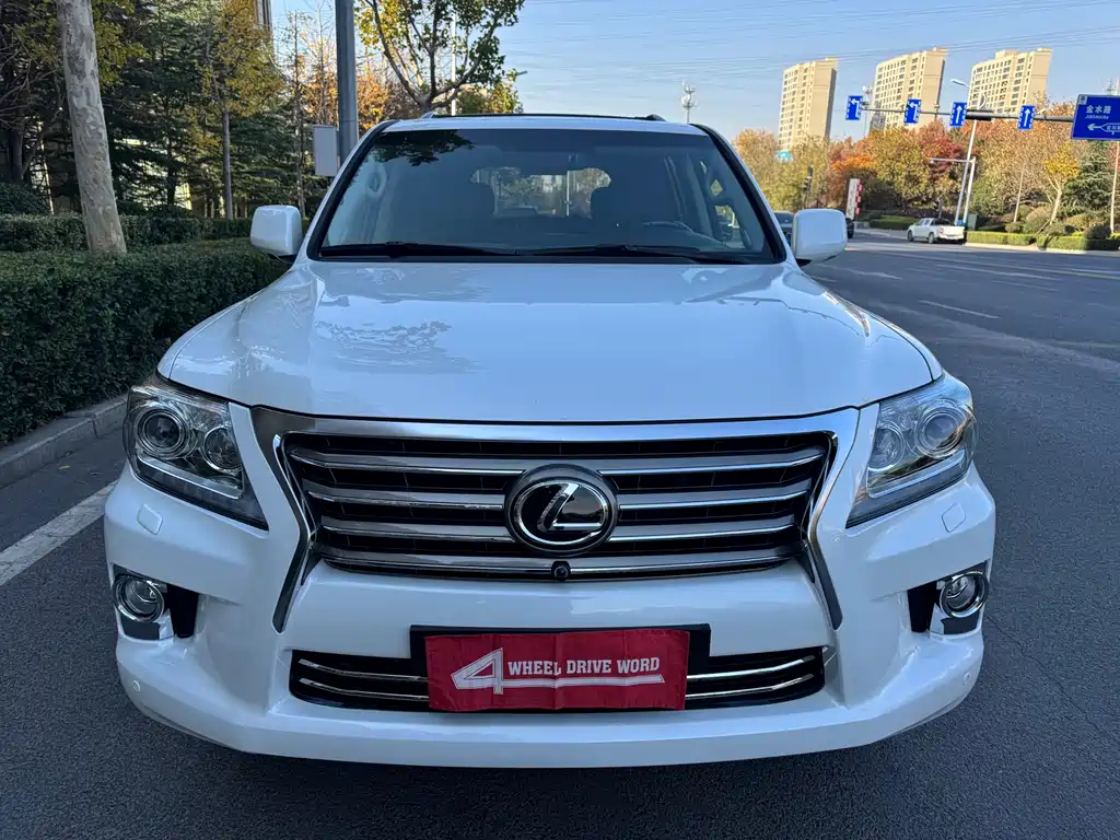 Lexus LX 2012 — фото 2