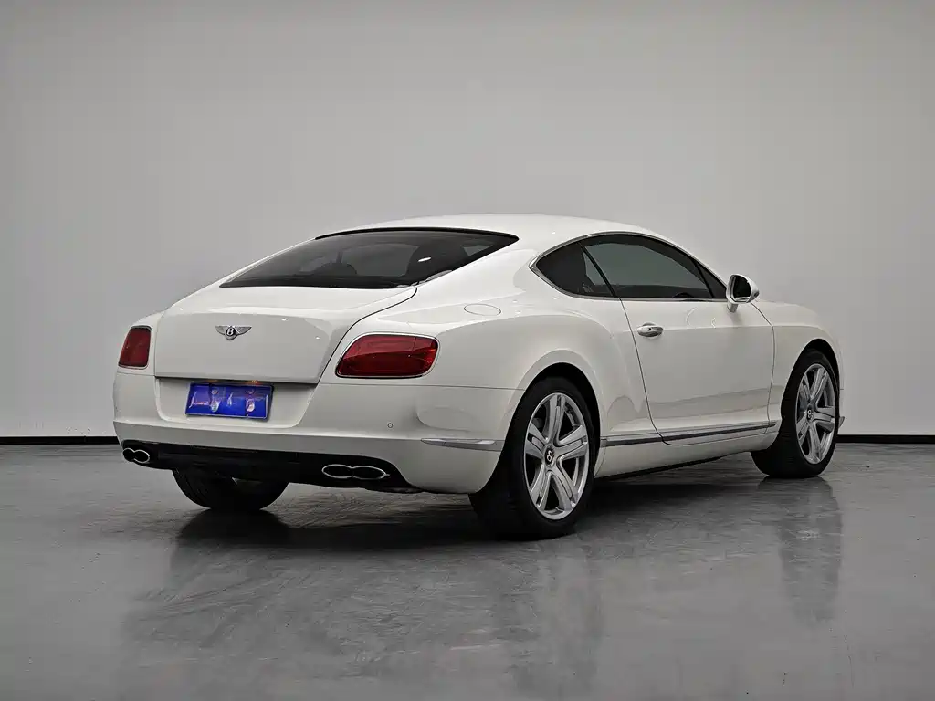 Bentley Continental 2015 — фото 6