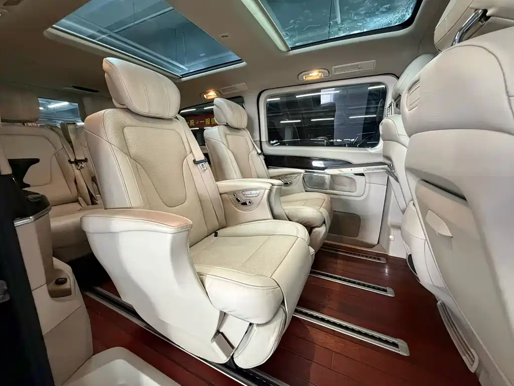 Mercedes-Benz V-Class 2017 — фото 4