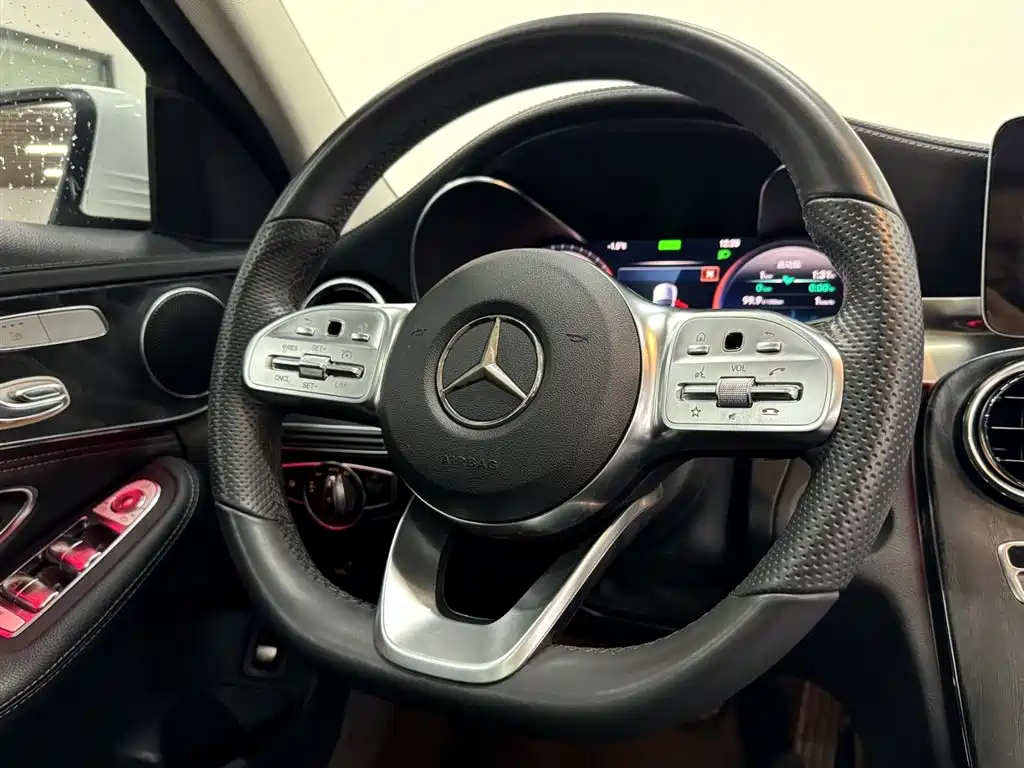 Mercedes-Benz C-Class 2020 — фото 14