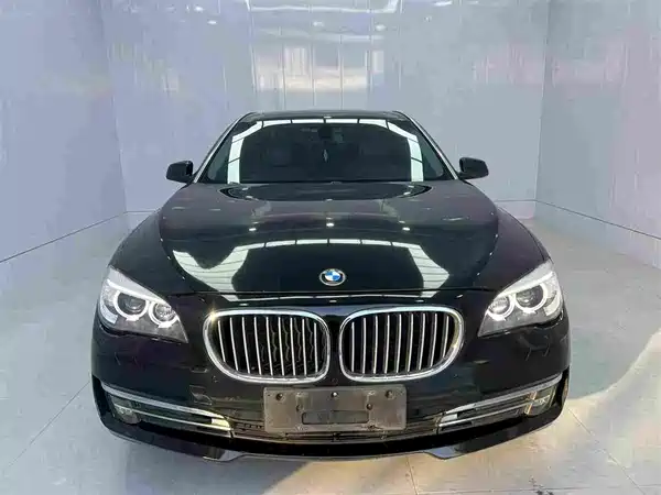BMW 7 Series 2011