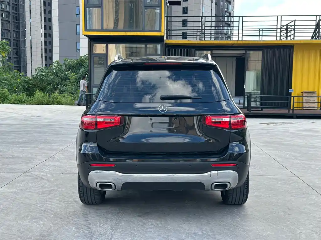 Mercedes-Benz GLB 2021