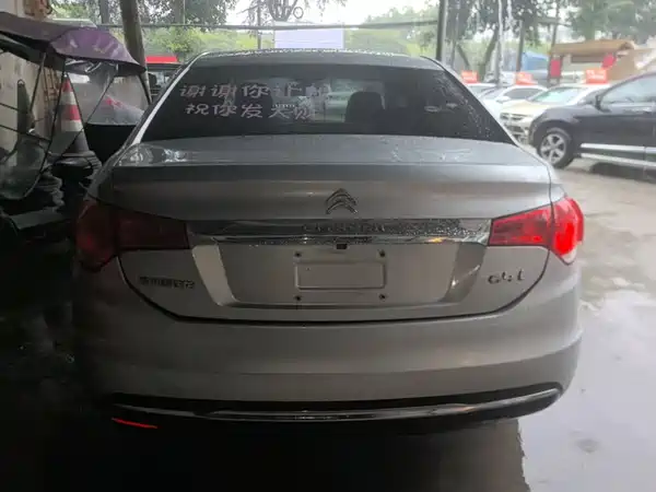 Citroën C4L 2016