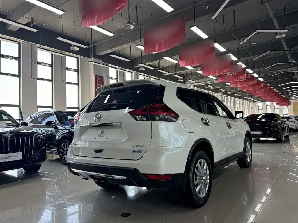Nissan X-Trail 2018 — фото 7