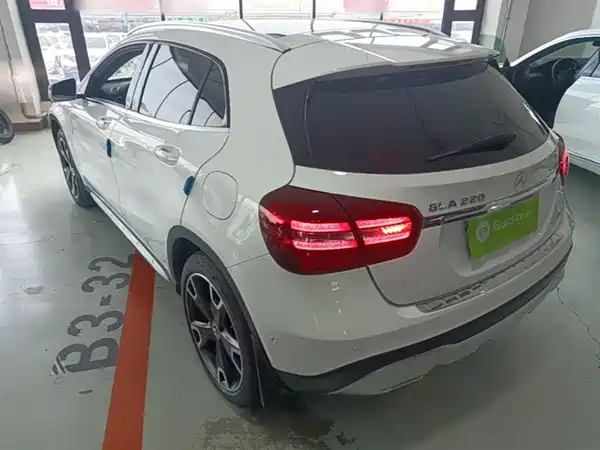 Mercedes-Benz GLA 2017