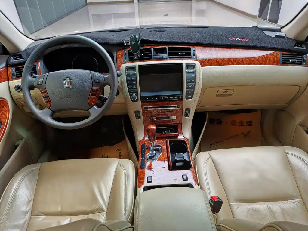 Toyota Crown 2006 — фото 14