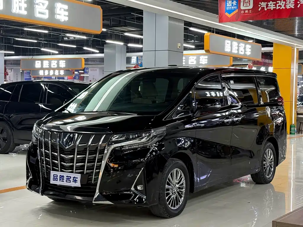 Toyota Alphard 2022 — фото 1