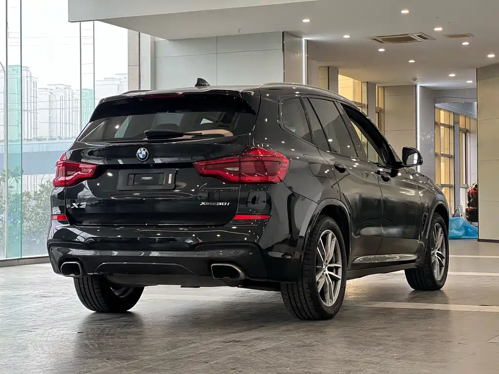 BMW X3 2018 — фото 10