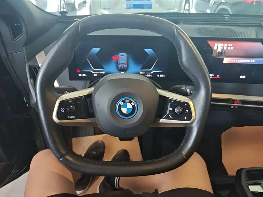 BMW iX 2023 — фото 11