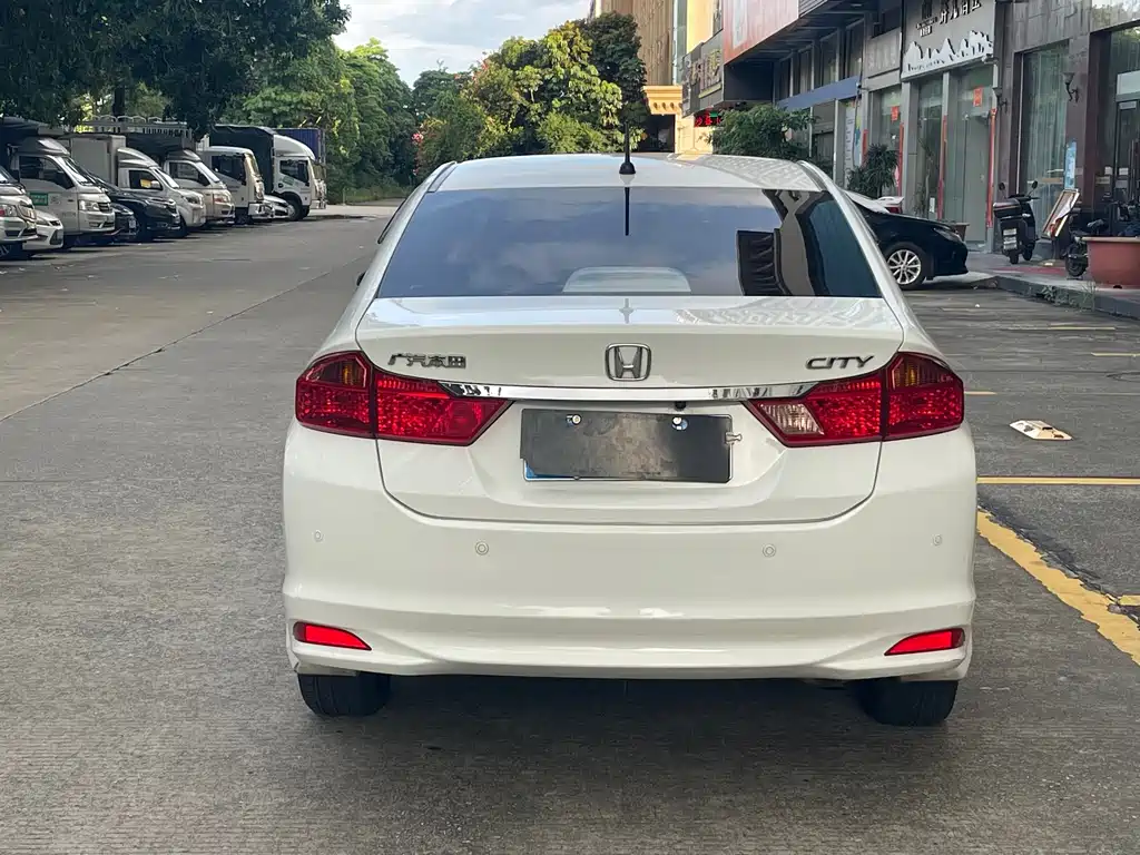Honda City 2017 — фото 12