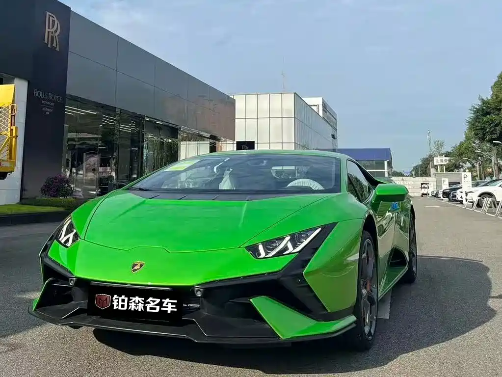 Lamborghini Huracan 2024 — фото 1