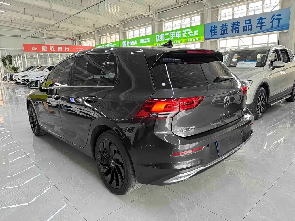 Volkswagen Golf 2022