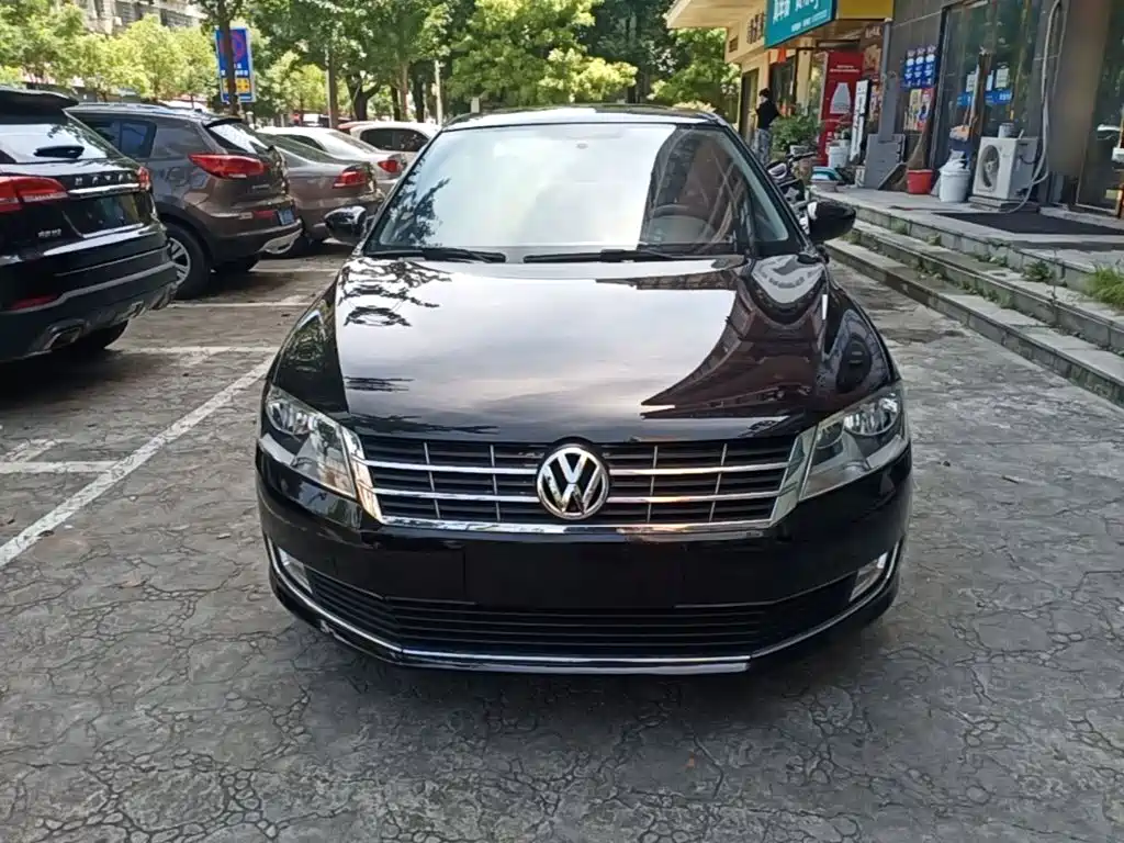 Volkswagen Lavida 2015