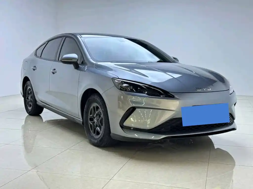 BYD Seal 05 DM-i 2025 — фото 2