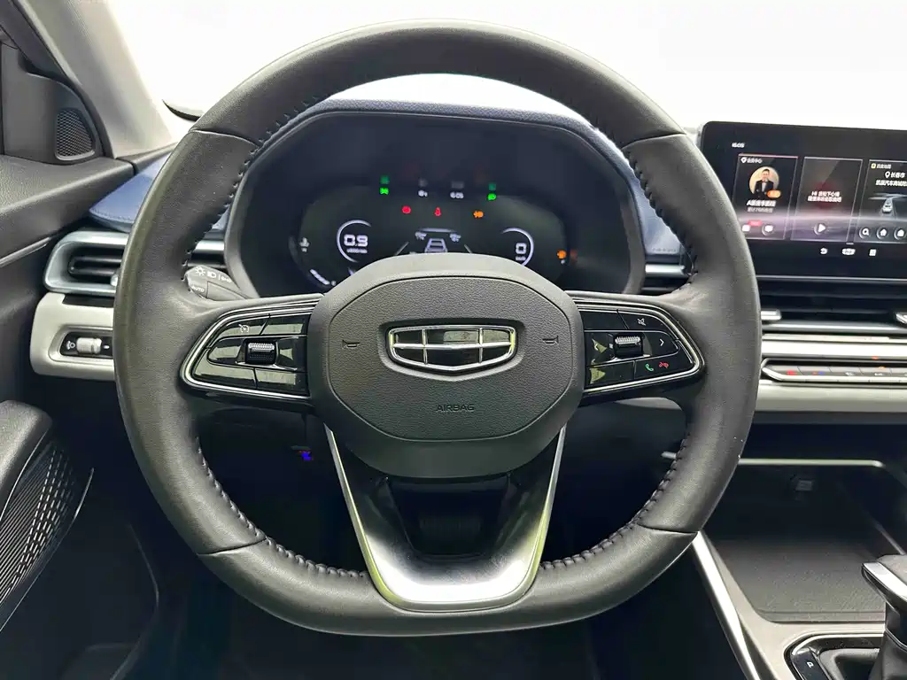 Geely Emgrand 2022 — фото 17