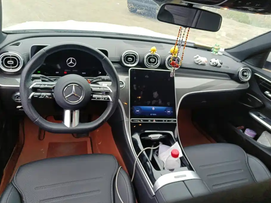 Mercedes-Benz C-Class 2024 — фото 12