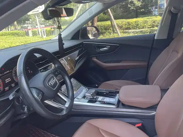 Audi Q8 2022