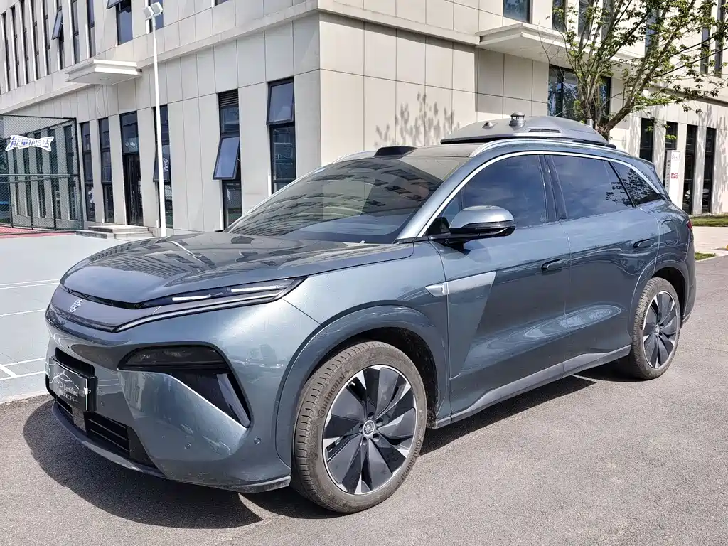 BYD Tang L 2025 — фото 1