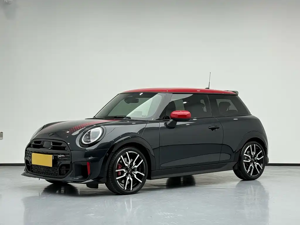MINI JCW 2025 — фото 1