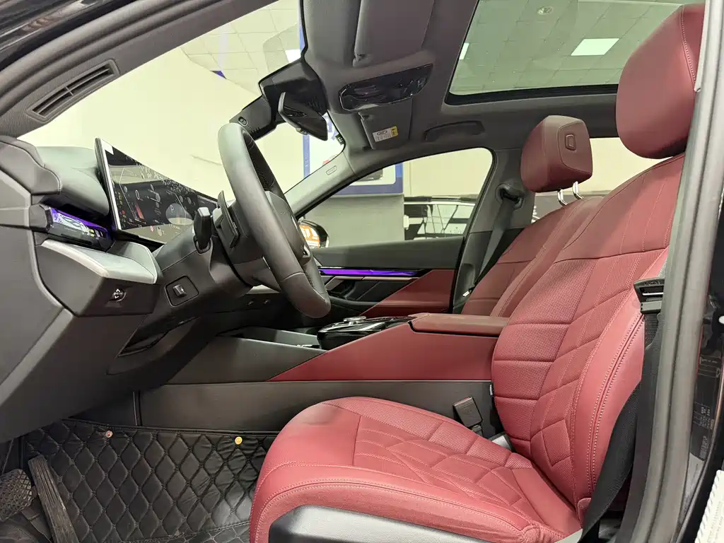 BMW 5 Series 2024
