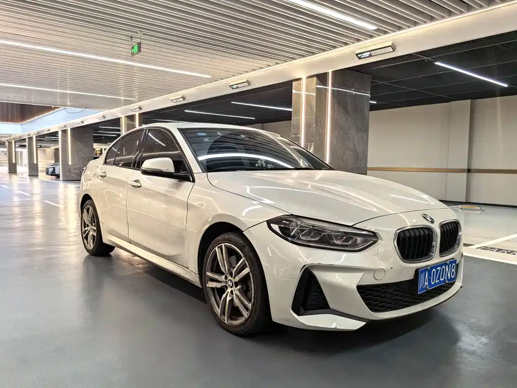 BMW 1 Series 2019 — фото 2