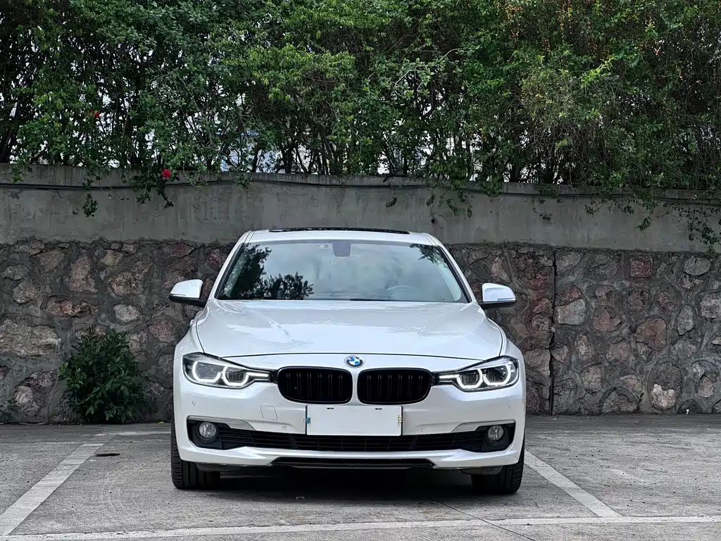 BMW 3 Series 2019 — фото 2