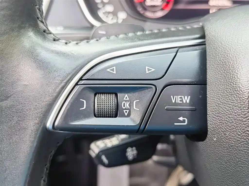 Audi Q5L 2021 — фото 27