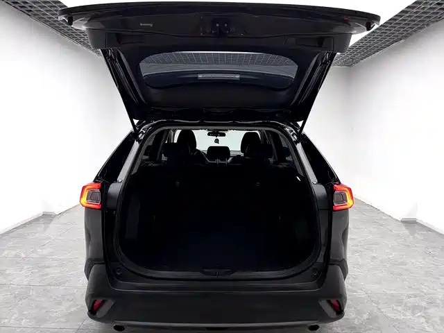 Toyota Wildlander 2023 — фото 12