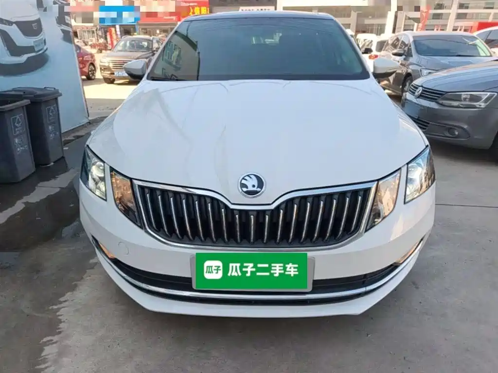 Skoda Octavia 2019 — фото 3