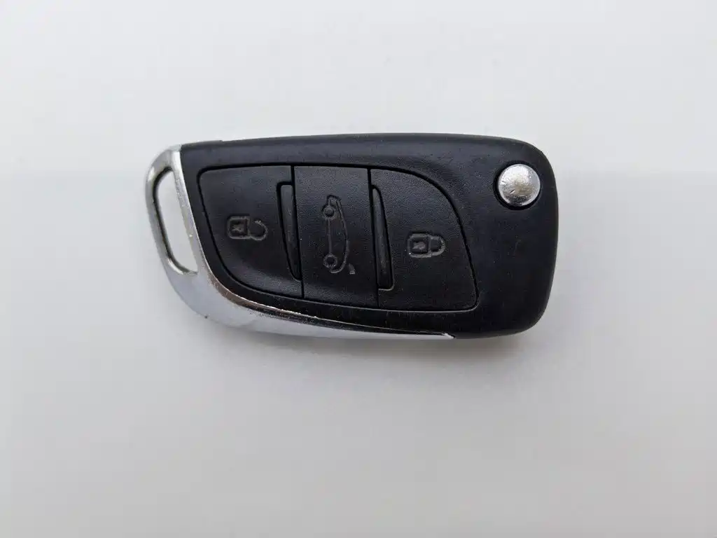 Citroën C4L 2016 — фото 19