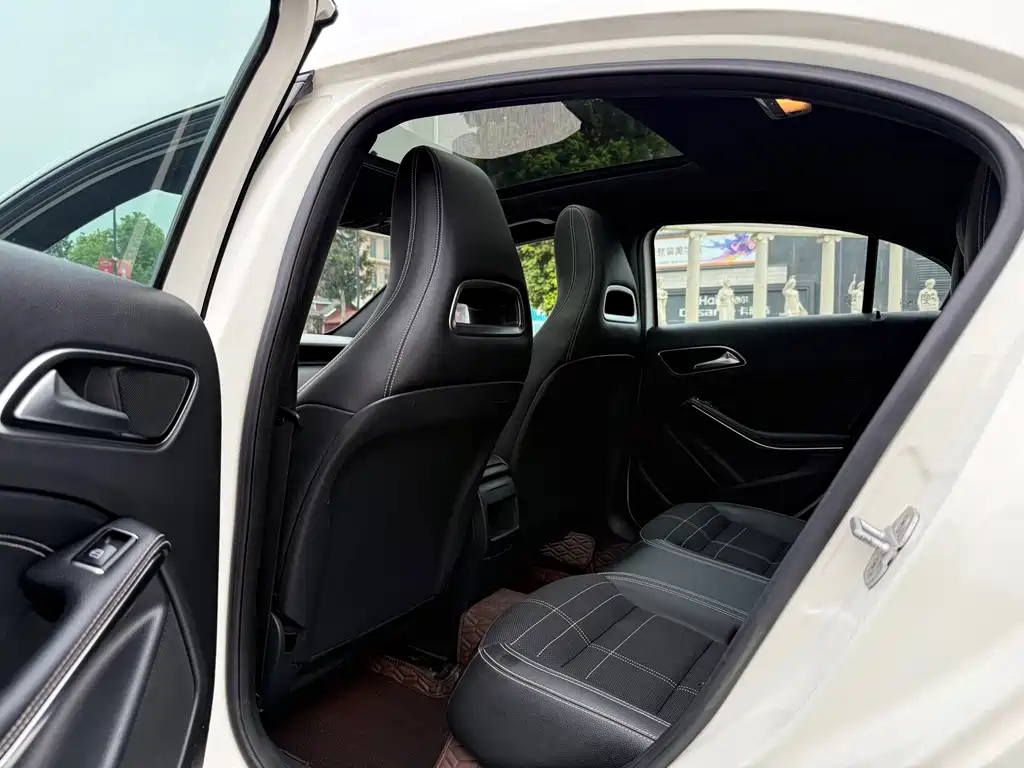 Mercedes-Benz A-Class 2014