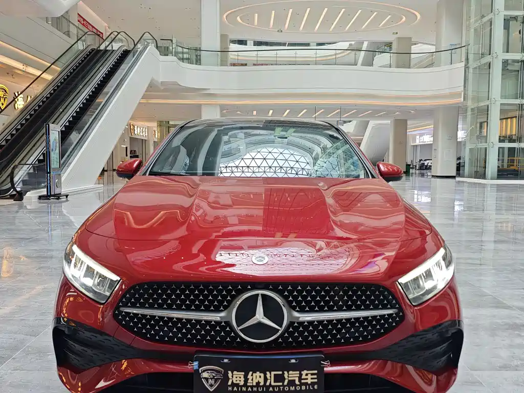 Mercedes-Benz A-Class 2023 — фото 4