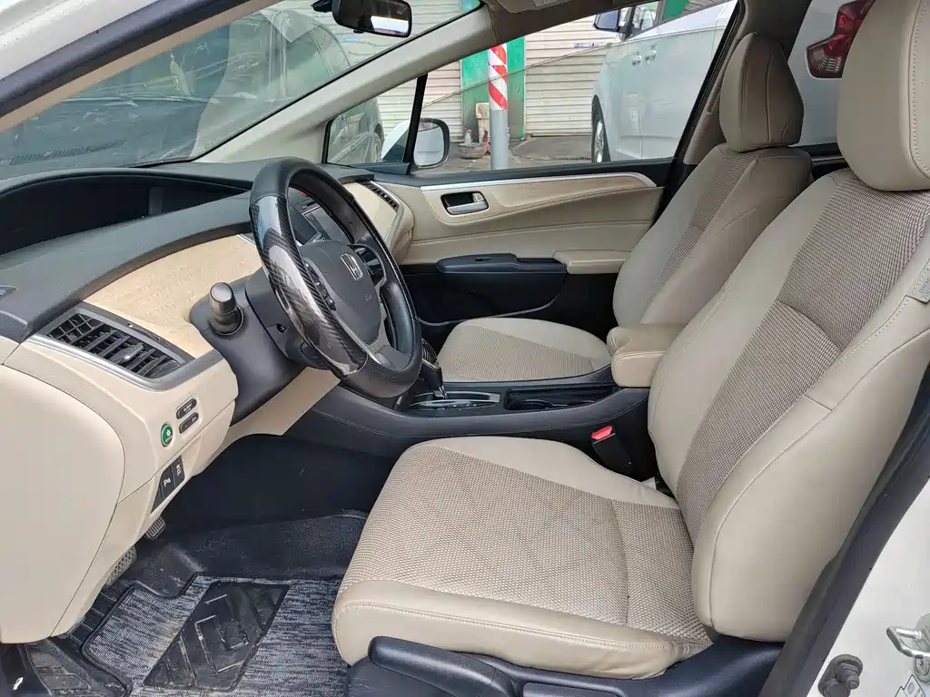 Honda Jade 2015 — фото 8