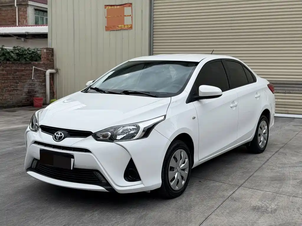 Toyota Yaris L 2019