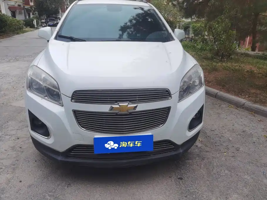 Chevrolet Trax 2015 — фото 2