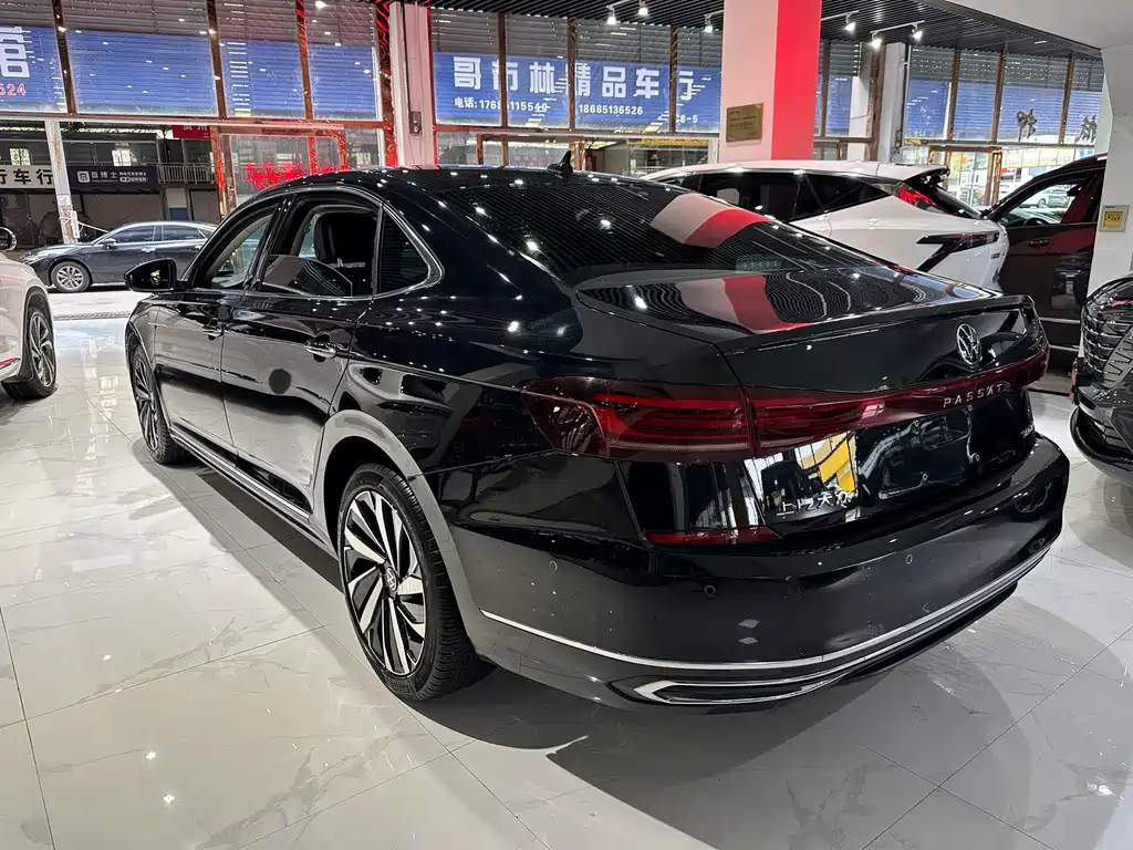 Volkswagen Passat 2023