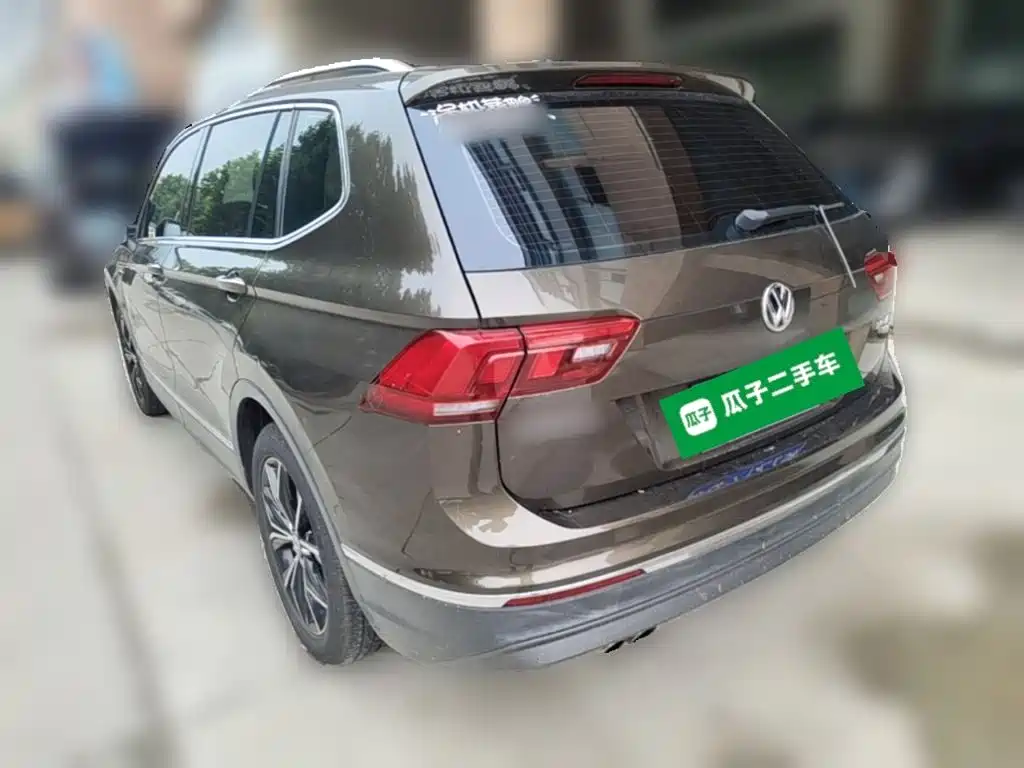Volkswagen Tiguan L 2020 — фото 9