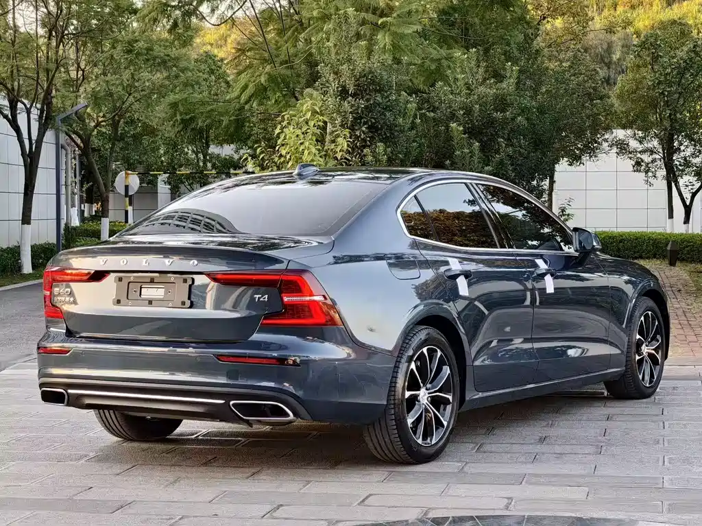 Volvo S60 2021 — фото 5
